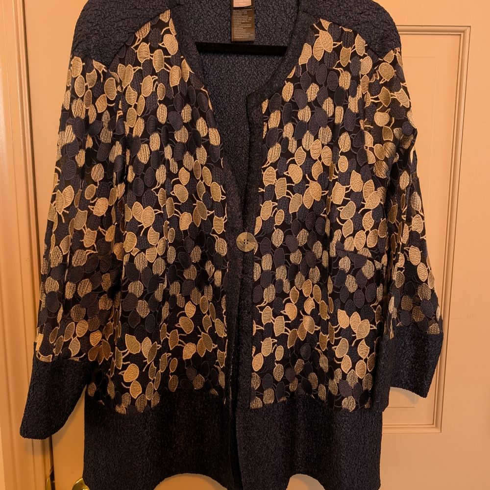 Chico's Navy and Cream Leaf Pattern Suit Jacket
